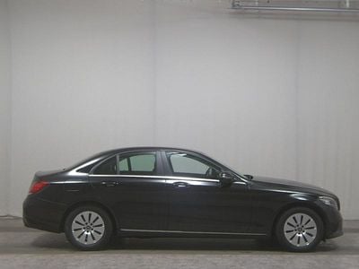 Gebraucht Mercedes C200 160 PS (117 kW) 2020 Schwarz Limousine