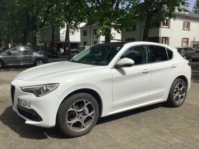 Gebraucht Alfa Romeo Stelvio 209 PS (153 kW) 2017 Weiß SUV