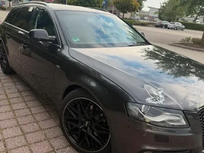 Gebraucht Audi A4 190 PS (139 kW) 2011 Grau Kombi