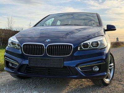 Blau Gebraucht 2015 BMW 218 Active Tourer Sport Line Van / Kleinbus | 10.440 € (Fairer Preis)