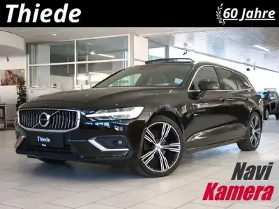 Gebraucht Volvo V60 Inscription 190 PS (139 kW) 2018 Black stone Kombi