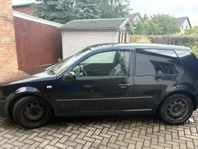 Gebraucht VW Golf IV 101 PS (74 kW) 2001 Schwarz Kleinwagen