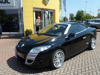 Gebraucht Renault Mégane Dynamique 110 PS (80 kW) 2013 Schwarz