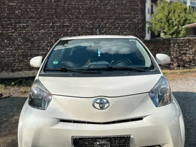 Second-hand Toyota iQ 98 CP (72 kW) 2012 Alb Hatchback