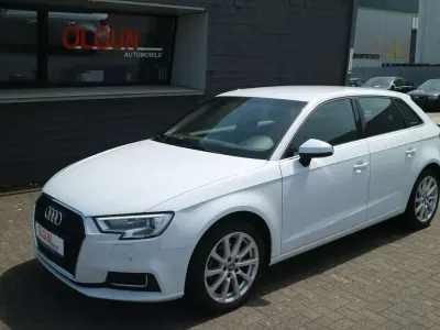 Gebraucht Audi A3 Design 116 PS (85 kW) 2018 Gletscherweiß metallic Limousine