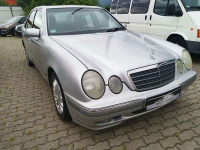 Mercedes E240
