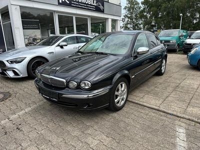 Schwarz Gebraucht 2004 Jaguar X-type Executive Limousine | 5.980 €
