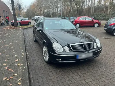 Gebraucht Mercedes E320 Avantgarde 224 PS (164 kW) 2005 Schwarz Kombi