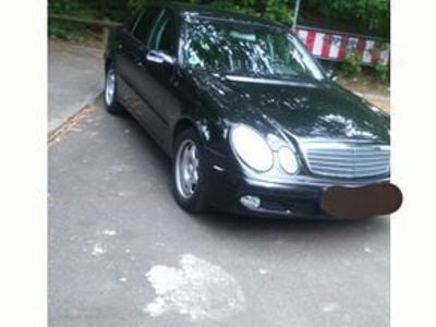 Gebraucht Mercedes E240 177 PS (130 kW) 2004 Schwarz Limousine