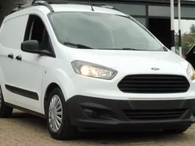 Gebraucht Ford Transit 75 PS (55 kW) 2016 Weiß Van / Kleinbus