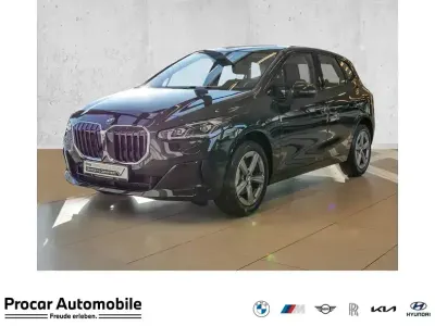 Occasion BMW 220 Luxury Line 170 PK (125 kW) 2025 Groen MPV