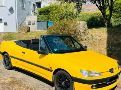 Gebraucht Peugeot 306 Cabriolet 89 PS (65 kW) 1999 Gelb Cabrio