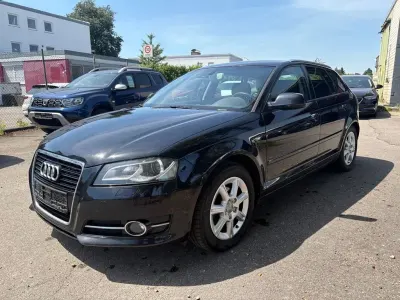 Gebraucht Audi A3 Ambiente 105 PS (77 kW) 2012 Schwarz Kleinwagen