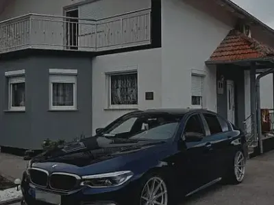 Gebraucht BMW M550 Sport Line 462 PS (339 kW) 2017 Blau Limousine