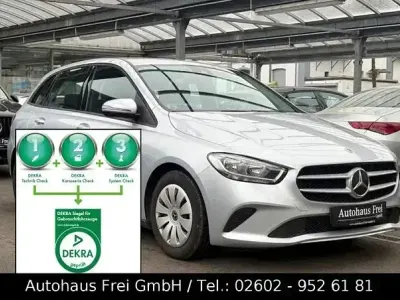 Brugt Mercedes B180 136 HK (100 kW) 2020 Sølv MPV