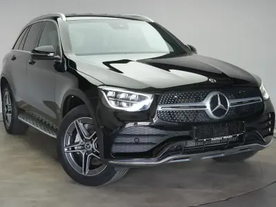 Gebraucht Mercedes GLC300de AMG line 194 PS (142 kW) 2022 Schwarz SUV