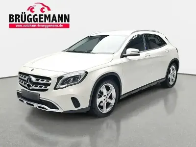 Gebraucht Mercedes GLA180 Urban 122 PS (89 kW) 2017 Weiß SUV