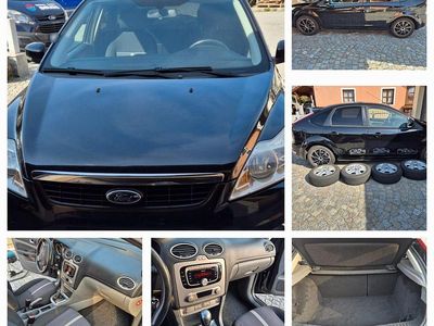 Gebraucht Ford Focus Ambiente 105 PS (77 kW) 2010 Schwarz Limousine