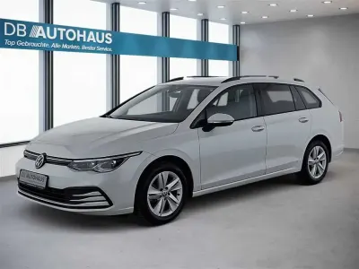 Gebraucht VW Golf VIII Life 150 PS (110 kW) 2024 Weiß Kombi