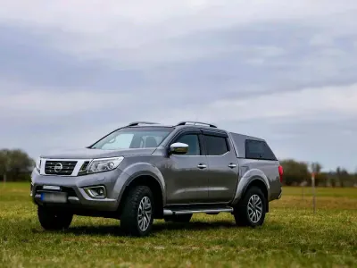 Gebraucht Nissan Navara 190 PS (139 kW) 2016 Beige Pickup