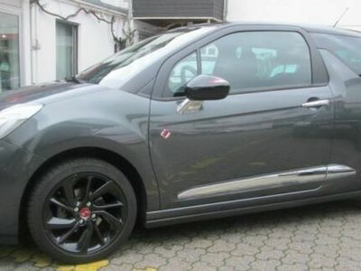 Gebraucht Citroën DS3 PureTech 110 PS (80 kW) 2017 Schwarz metallic Kleinwagen