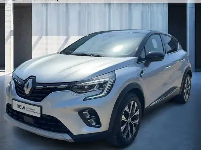 Gebraucht Renault Captur Techno 158 PS (116 kW) 2023 Silber SUV