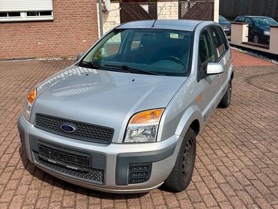 Second-hand Ford Fusion 80 CP (58 kW) 2008 Argintiu Hatchback