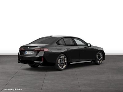 Gebraucht BMW 540 M Sport 286 PS (210 kW) 2025 Black sapphire metallic metallic Limousine