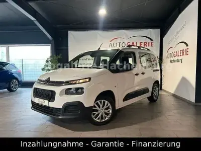 Używany Citroën Berlingo Live 110 KM (80 kW) 2020 Biały Minivan
