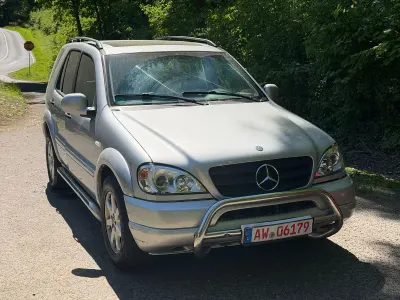 Gebraucht Mercedes ML430 272 PS (200 kW) 2000 Silber SUV