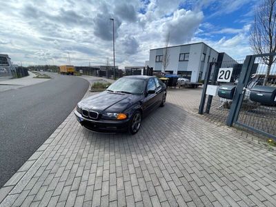 gebraucht BMW 318 i e46 Automatik, Scheckheft gepflegt ,2 Hand