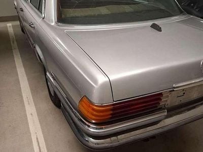 Silber Gebraucht 1976 Mercedes S450 Limousine | 25.000 €