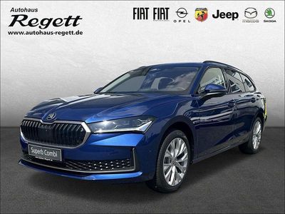 Neu Skoda Superb Selection 150 PS (110 kW) 2025 Blau Kombi