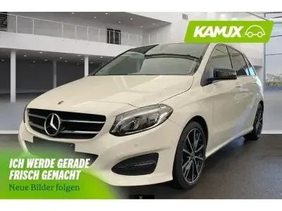 Gebraucht Mercedes B200 Style 156 PS (114 kW) 2018 Calcitweiss/zirrusweiss Kleinwagen
