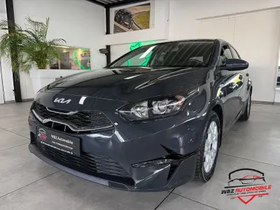 Gebraucht Kia Ceed 160 PS (117 kW) 2024 Grau Kleinwagen