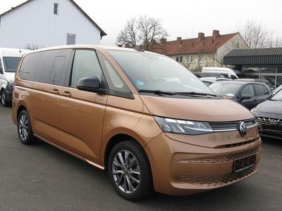 Usata VW Multivan Life 150 CV (110 kW) 2024 Marrone Monovolume