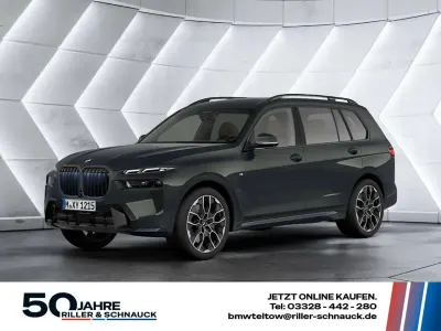 Neu BMW X7 M Sport 352 PS (258 kW) 2026 Grau SUV
