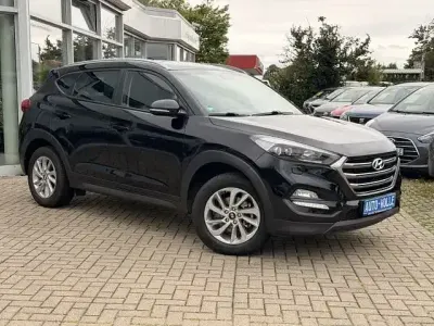 Gebraucht Hyundai Tucson Trend 132 PS (97 kW) 2015 Schwarz SUV