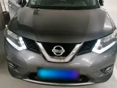 Gebraucht Nissan X-Trail 177 PS (130 kW) 2017 Grau SUV