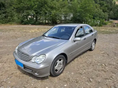 Gebraucht Mercedes C180 Classic 143 PS (105 kW) 2004 Limousine