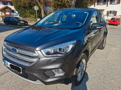 Używany Ford Kuga Titanium 175 KM (128 kW) 2018 Szary SUV
