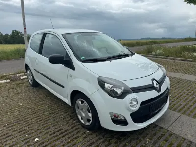 Używany Renault Twingo Expression 75 KM (55 kW) 2014 Biały Hatchback