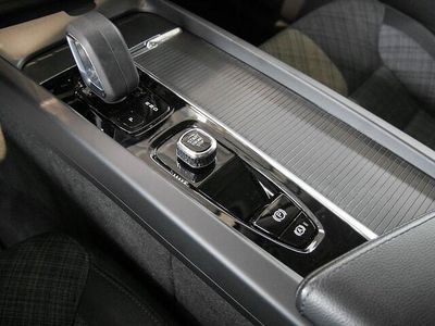 Gebraucht Volvo XC60 Inscription 341 PS (250 kW) 2021 Grau SUV