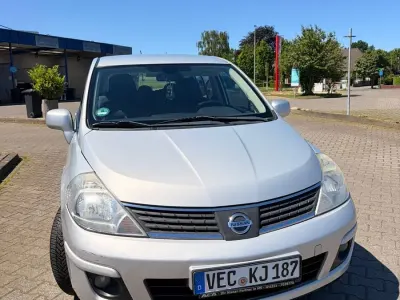 Gebraucht Nissan Tiida 126 PS (92 kW) 2008 Silber Limousine