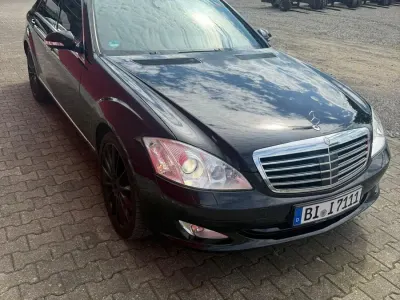 Gebraucht Mercedes S500 380 PS (279 kW) 2008 Schwarz Limousine