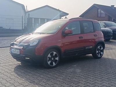 Neu Fiat Panda Cross Cross 69 PS (50 kW) 2026 Rot Kleinwagen
