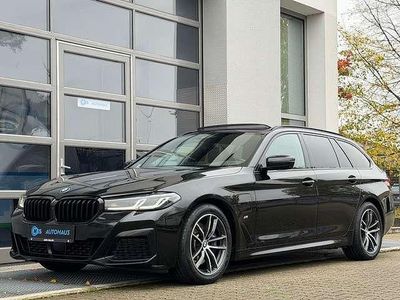 Gebraucht BMW 530e M Sport 292 PS (214 kW) 2021 Black sapphire Kombi