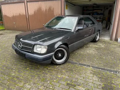 Gebraucht Mercedes 300 179 PS (131 kW) 1990 Grau Limousine