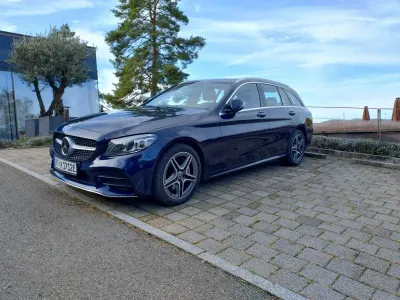 Gebraucht Mercedes C300e AMG line 306 PS (225 kW) 2019 Blau Kombi