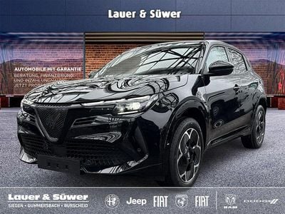 Schwarz Neu 2026 Alfa Romeo Junior Ti SUV | 33.480 € (Fairer Preis)
